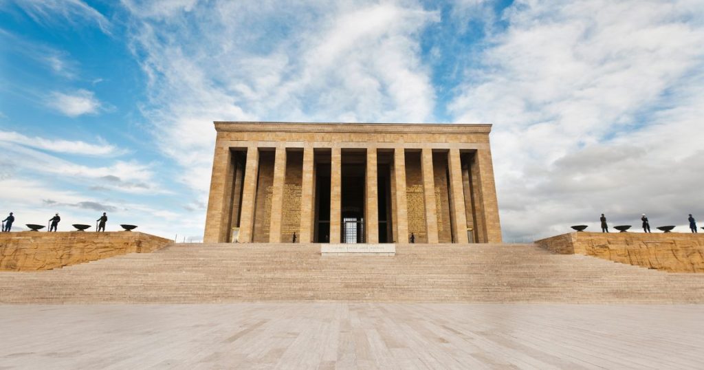 凱莫爾陵寢紀念館
