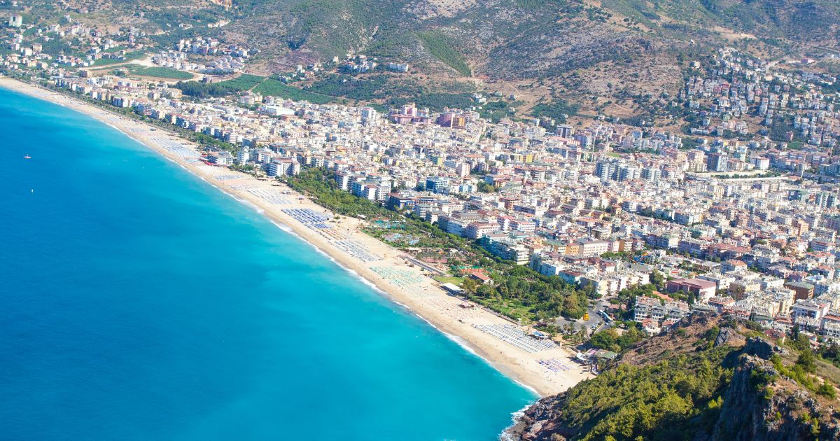 土耳其旅遊必去愛琴海海岸，氣候舒適、陽光明媚，是堪比峇里島的度假勝地。