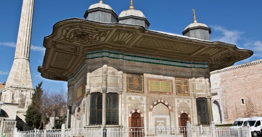 艾哈邁德三世水池