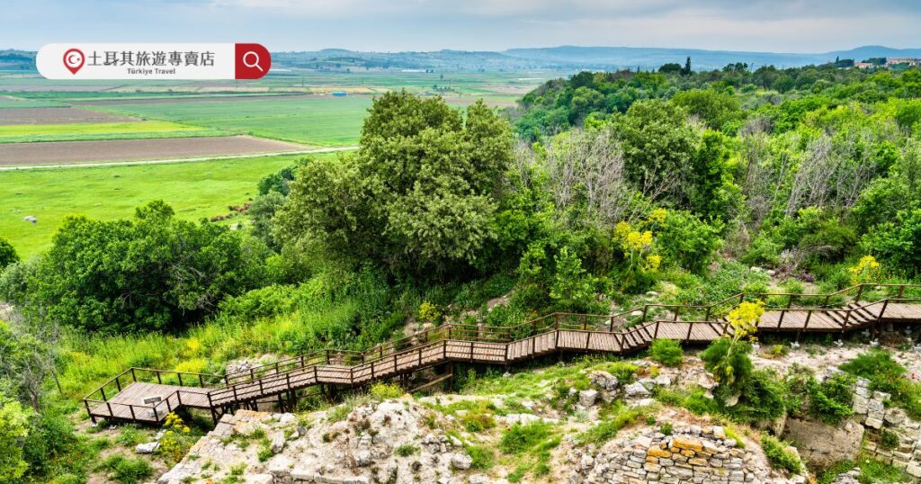 特洛伊師伊是個充滿故事的地方，作為土耳其旅遊景點，來到這裡很適合拍照打卡。