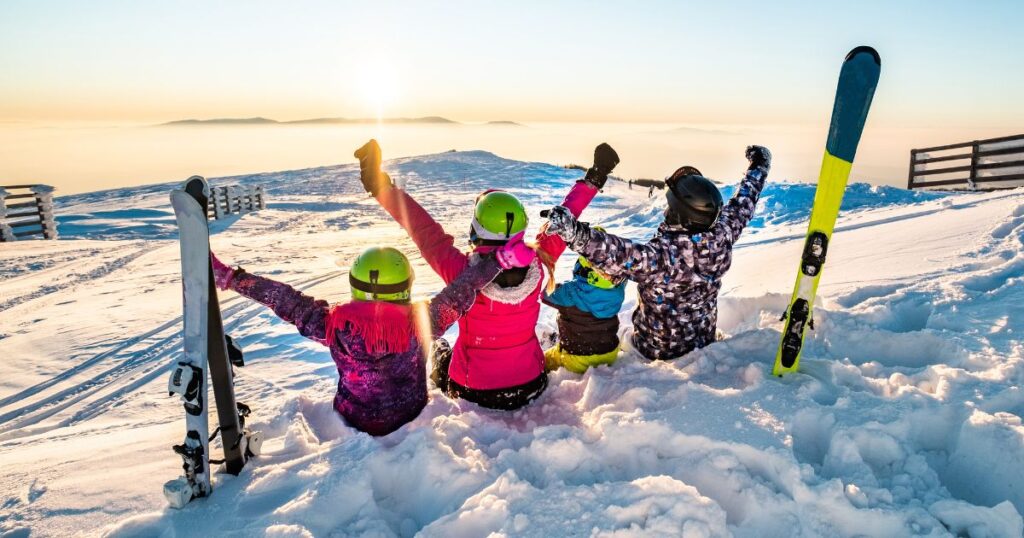 土耳其2月旅遊超適合去滑雪,土耳其地貌多樣,山區一點也不少,有超多不同滑雪場可以選擇。